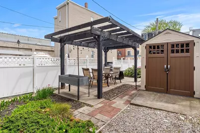 652 E 2nd St, Boston, MA 02127 - Photo 21