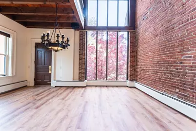 47 Mattoon St, Springfield, MA 01105 - Photo 9