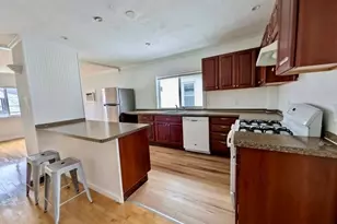 41 Avon St, Malden, MA 02148 - Photo 3