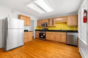 337 Newton St, Waltham, MA 02453 - Photo 7