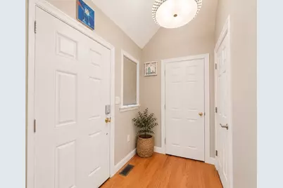 2 Canton Ct #2, Grafton, MA 01536 - Photo 5