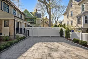 8 Stetson St, Brookline, MA 02446 - Photo 21