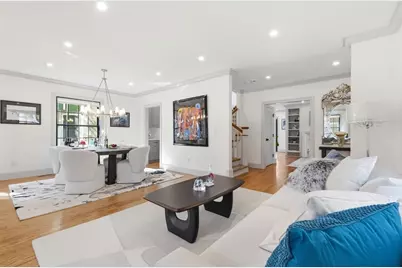 8 Stetson St, Brookline, MA 02446 - Photo 5