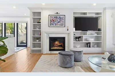 8 Stetson St, Brookline, MA 02446 - Photo 17