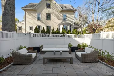 8 Stetson St, Brookline, MA 02446 - Photo 15