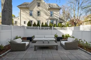 8 Stetson St, Brookline, MA 02446 - Photo 15