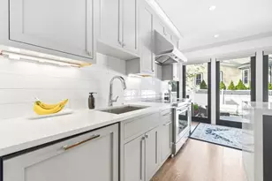 8 Stetson St, Brookline, MA 02446 - Photo 13