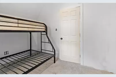 15 Redman Pl, Fitchburg, MA 01420 - Photo 27