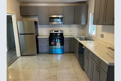 15 Redman Pl, Fitchburg, MA 01420 - Photo 5