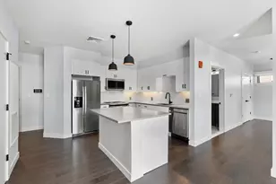 54 Auburn, Brookline, MA 02446 - Photo 3