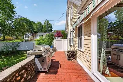 269 Green St, Stoneham, MA 02180 - Photo 27