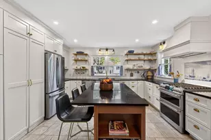 269 Green St, Stoneham, MA 02180 - Photo 3