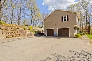 7 Mt Hitchcock Rd, Wales, MA 01081 - Photo 27