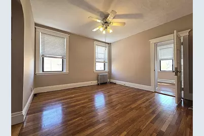 25 Alton Pl #2R, Brookline, MA 02446 - Photo 3