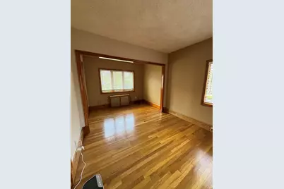 2 Rosedale Ave, Everett, MA 02149 - Photo 5
