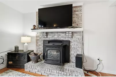 82 Stagecoach Rd, Amherst, MA 01002 - Photo 7