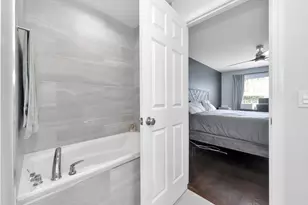 122 Milton St, Dedham, MA 02026 - Photo 19