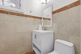 7 Upton St, Boston, MA 02118 - Photo 17