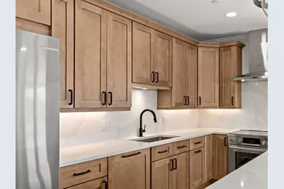 16 Franklin Street #1401, Salem, MA 01970 - Photo 5