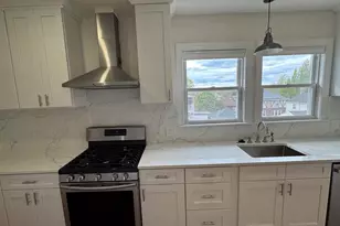 91 Greaton Rd, Boston, MA 02132 - Photo 3