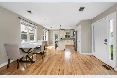 821 Merrimack Ave, Dracut, MA 01826 - Photo 3