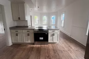 19 Reeves St, Worcester, MA 01607 - Photo 7