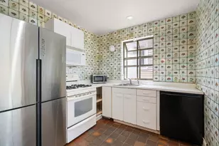 19 Linden St, Brookline, MA 02445 - Photo 15