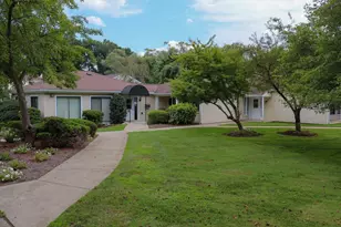 42 Village Brook Ln, Natick, MA 01760 - Photo 25