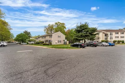 42 Village Brook Ln #42, Natick, MA 01760 - Photo 23