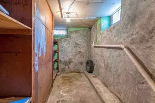 455 Middle St, Fall River, MA 02724 - Photo 35
