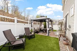 23 Dobson Cir, Leominster, MA 01453 - Photo 11