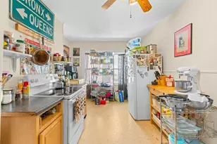 34 Orchard St, Medford, MA 02155 - Photo 25