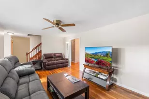 148 Hadley St, Springfield, MA 01118 - Photo 11