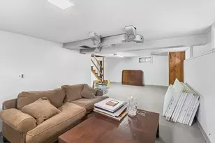 148 Hadley St, Springfield, MA 01118 - Photo 25