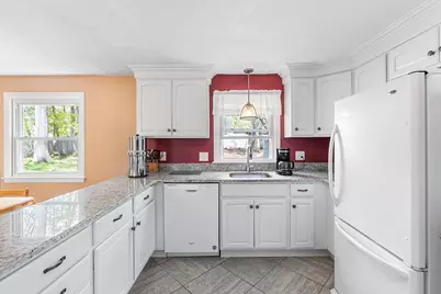 148 Hadley St, Springfield, MA 01118 - Photo 5