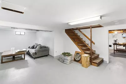 148 Hadley St, Springfield, MA 01118 - Photo 23