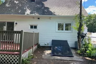 721 Blossom St, Fitchburg, MA 01420 - Photo 5