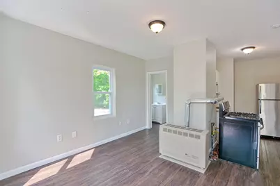 28 Prescott St, Leominster, MA 01453 - Photo 5