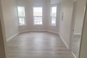 241 Walnut St, Chelsea, MA 02150 - Photo 3