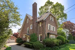 47 Yale St, Winchester, MA 01890 - Photo 1