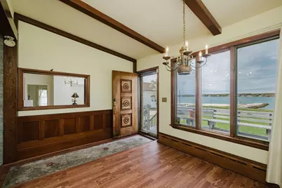 83 Dudley St, New Bedford, MA 02744 - Photo 9