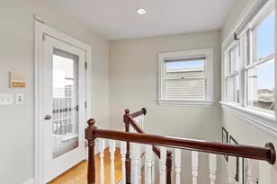 15 Howell St, Boston, MA 02125 - Photo 19