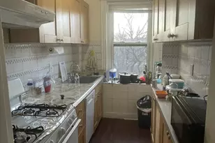 352 Riverway, Boston, MA 02115 - Photo 3
