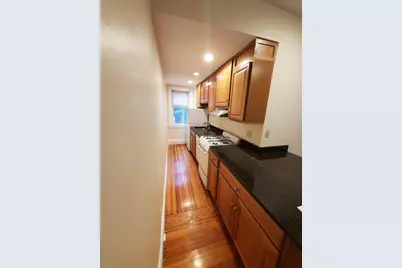 132.5 Oxford St #8, Cambridge, MA 02140 - Photo 3