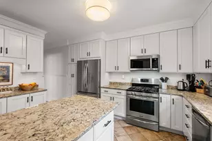 1469 Centre St, Newton, MA 02461 - Photo 7