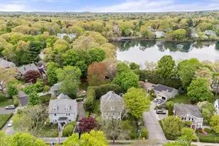 1469 Centre St, Newton, MA 02461 - Photo 37