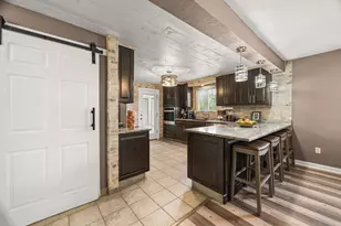64 Railroad Ave, Taunton, MA 02780 - Photo 11