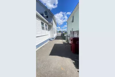 75 Plain St, Lowell, MA 01851 - Photo 3