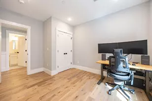 81 Conwell Ave, Somerville, MA 02144 - Photo 21