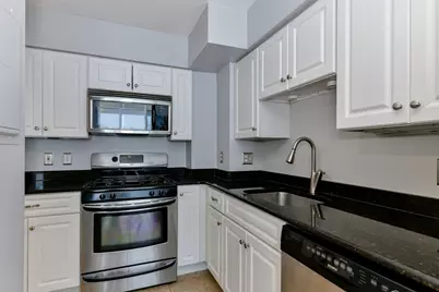 4 Fresh Pond Pl, Cambridge, MA 02138 - Photo 9